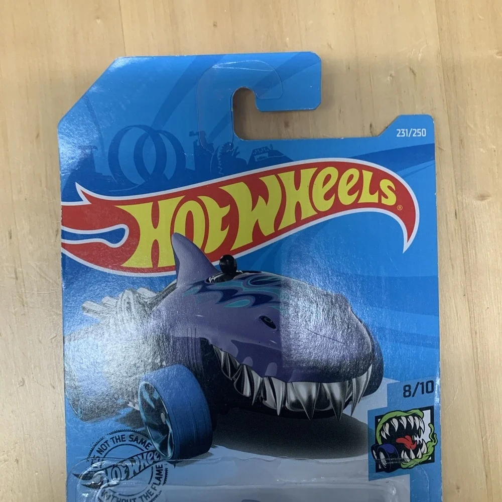 2019 Hot Wheels Treasure Hunt Street Beasts Sharkruiser TH 8/10 Purple HTF NEW
